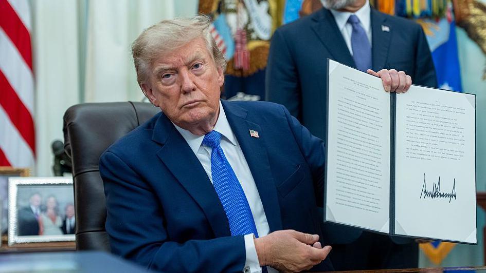 Trump Issues New Executive Orders to Tighten Birthright Citizenship