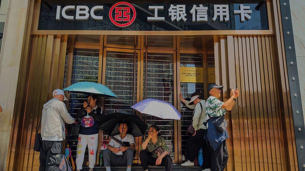 China Injects $54bn into State Banks to Revive Slow‑Down Economy