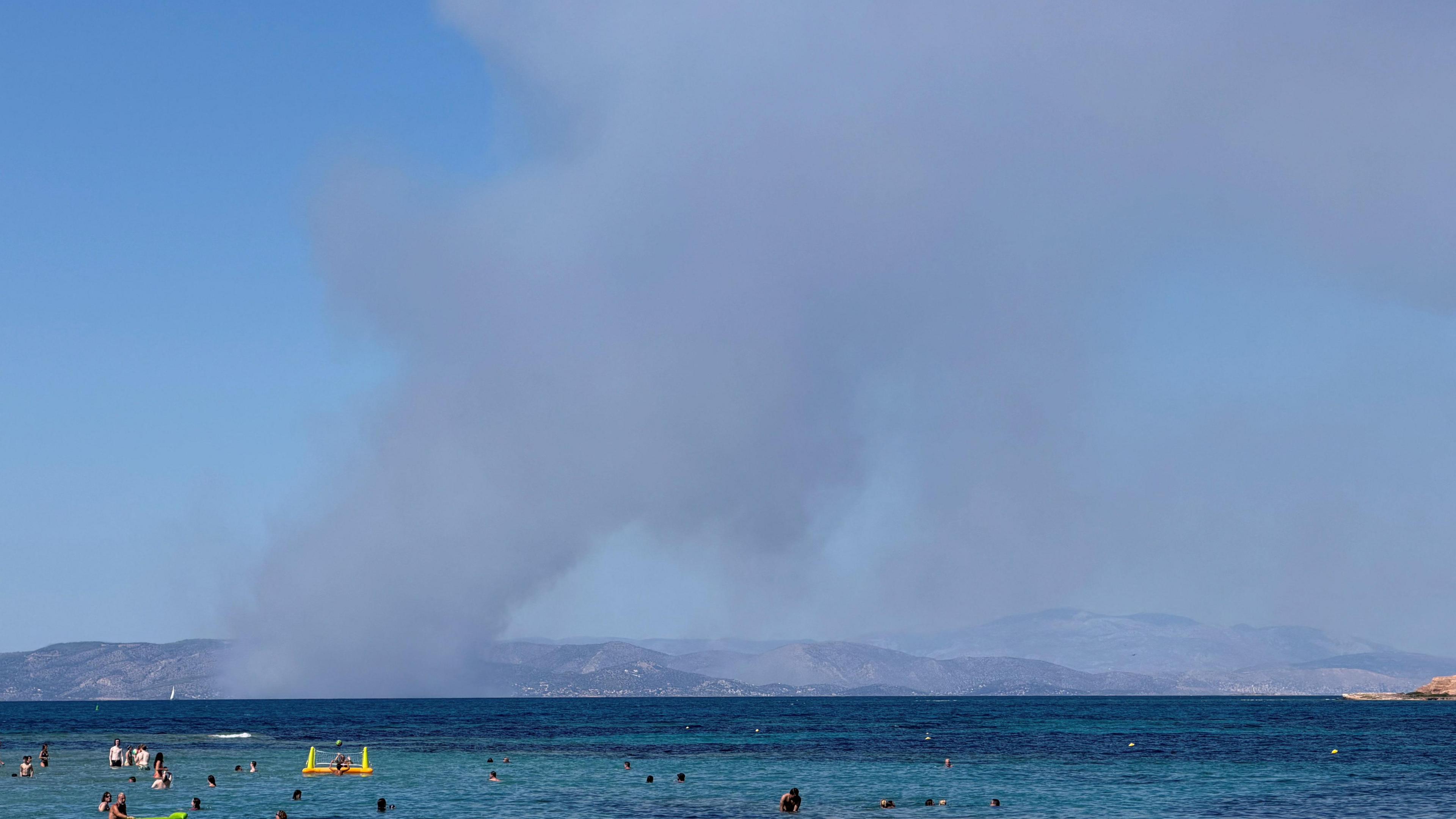 Deadly Fires Break Out Near Athens: Evacuation Underway on Salamina