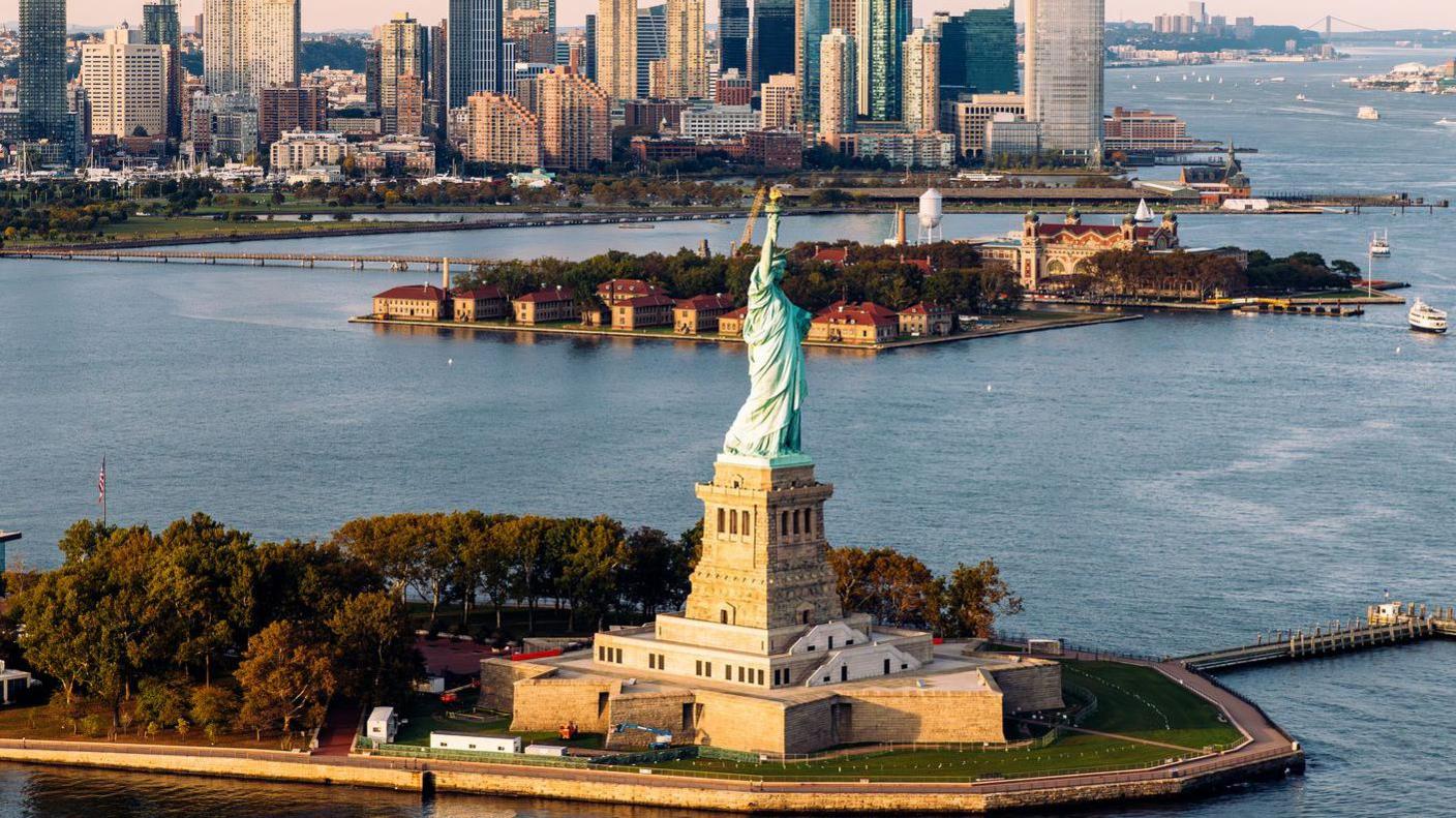 Boat Capsizes Near Statue of Liberty, Killing Woman and Infant; Operator Arrested