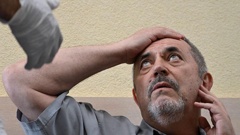 Russia Tightens Grip on Opposition: Blogger and Politician Seized