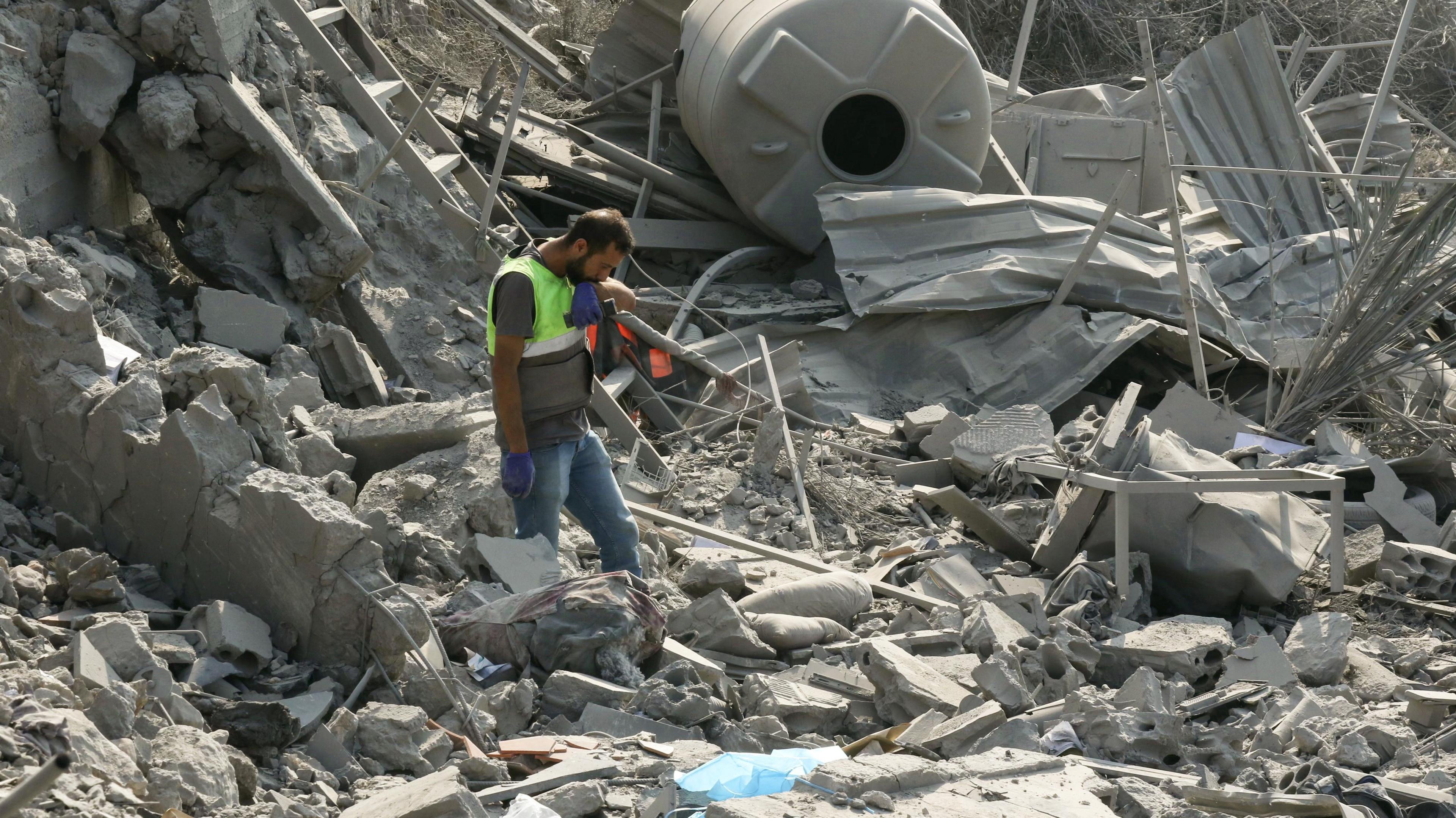 Nine Killed as Israeli Strikes Resume in Southern Lebanon, After June Ceasefire