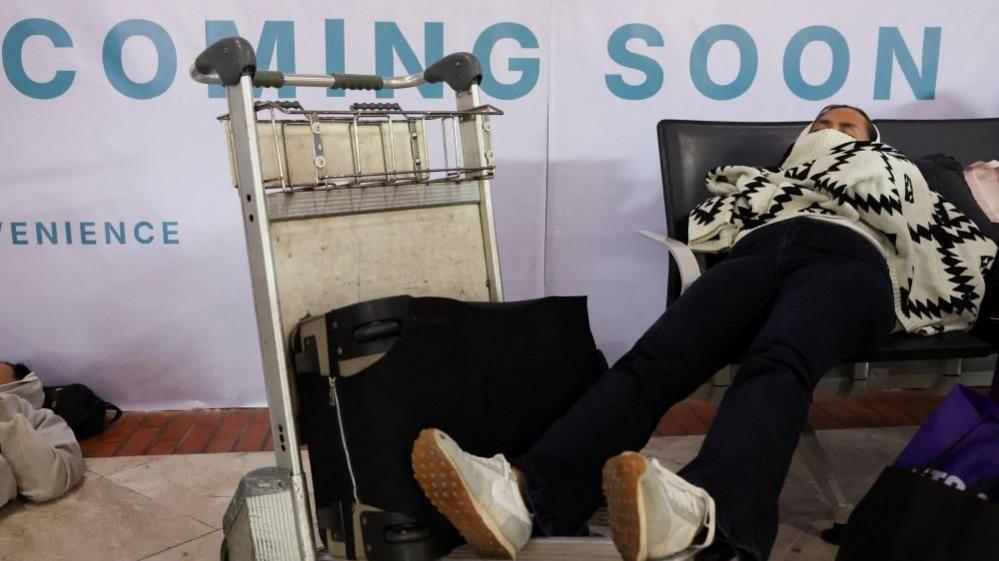 Indonesia’s Anak Krakatau eruption leaves 270,000 passengers stranded as airports remain closed