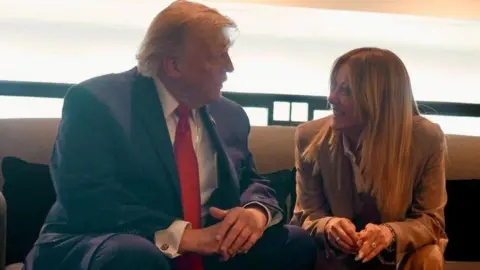 Trump Blames Italian PM Meloni for "Begging" a Photo After G7 Summit Clash