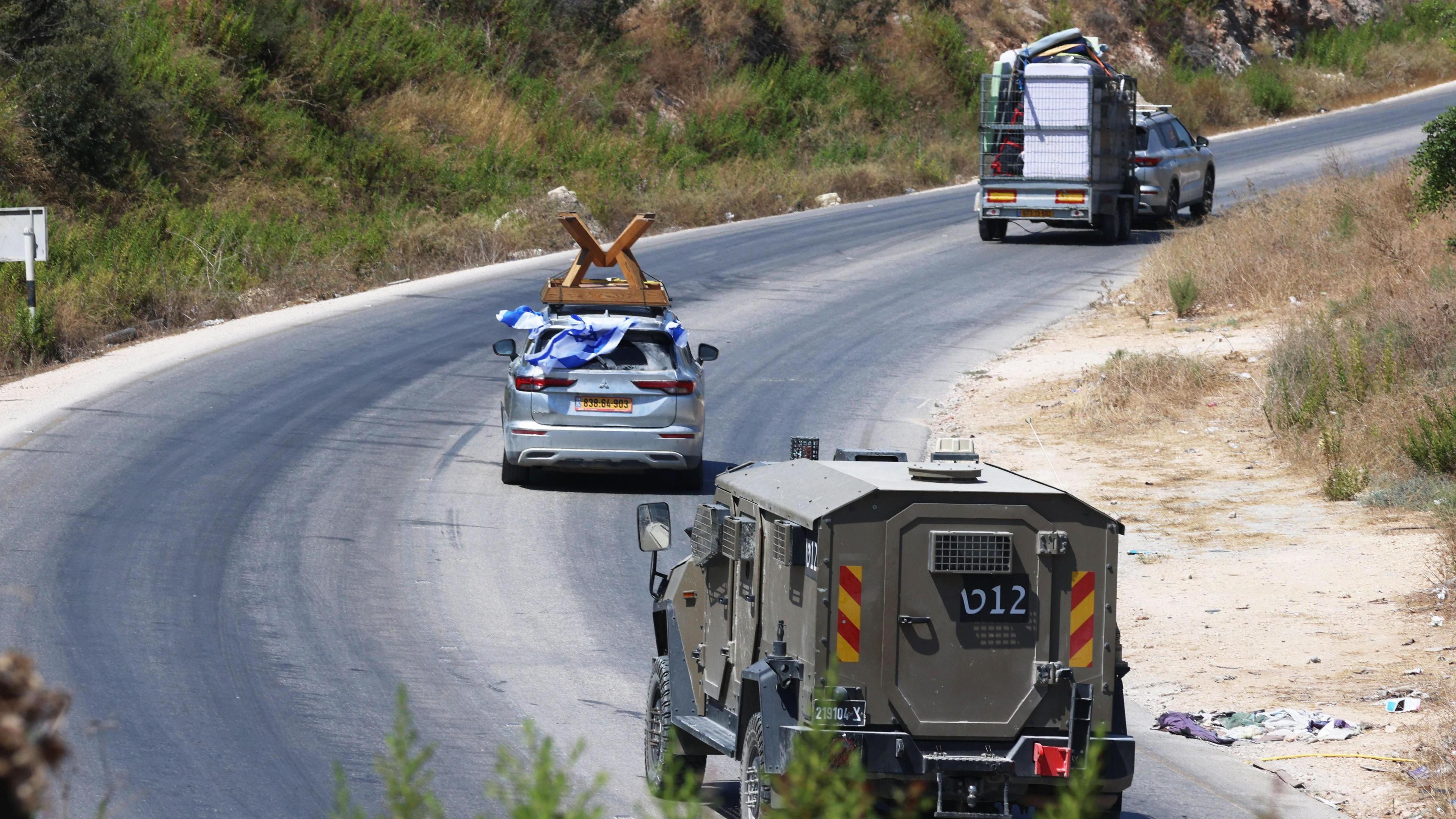 Kadim Settlement Reopens Amid International Backlash