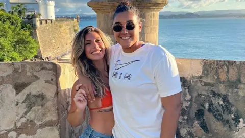 Young American Women Seek New Horizons: The Rise in Expats Amidst Political and Economic Pressures