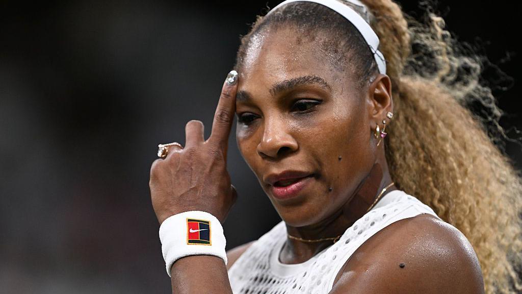 Serena Williams' Wimbledon Return Cut Short by Knee Injury