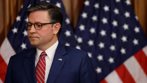 US House Faces Critical Vote to End Government Shutdown