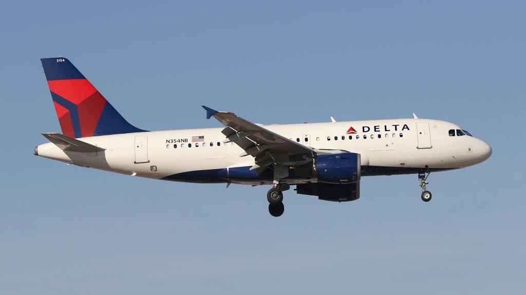 Delta Flight 1076 Hit by Firework During Chicago Landing — No Injuries, Minor Damage