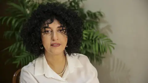 Narges Mohammadi, Iranian Nobel Laureate, Given Additional Prison Sentence