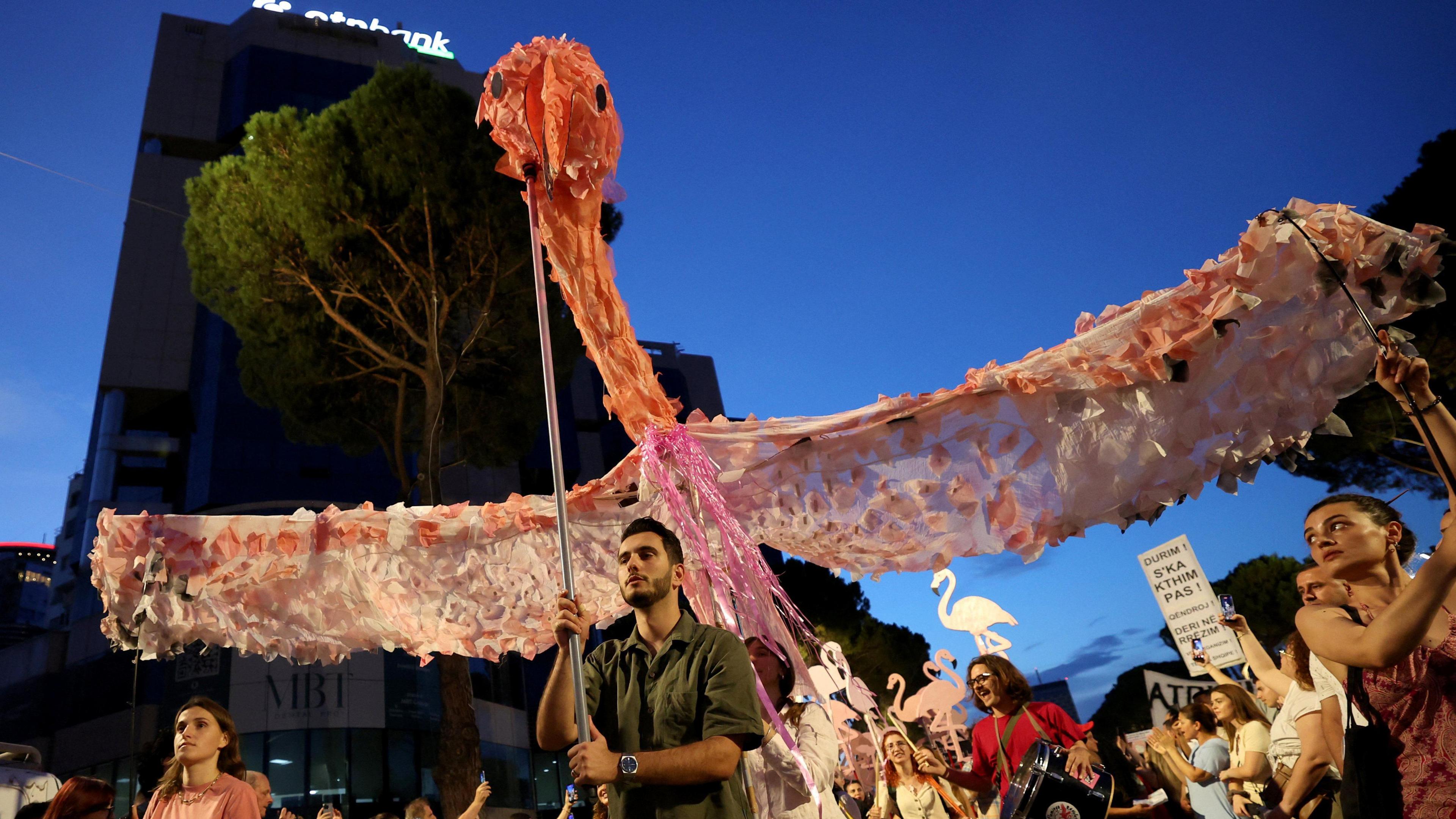 ‘Flamingo Revolution’ Escalates: Albanians Demanding Edi Rama’s Resignation