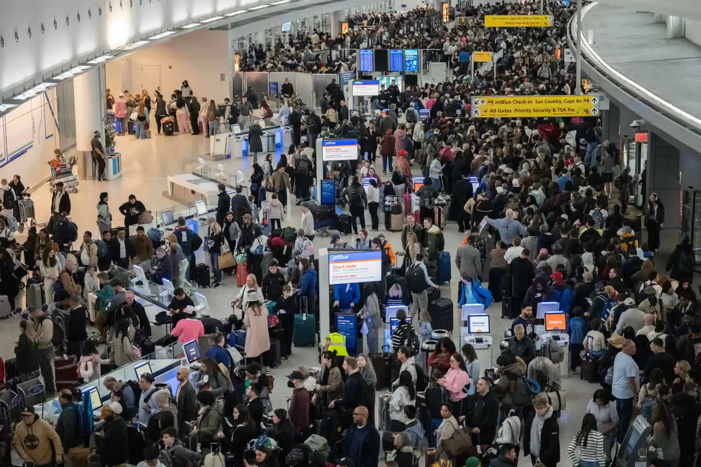 Trump Deploys ICE Agents to Airports Amid Long Security Waits