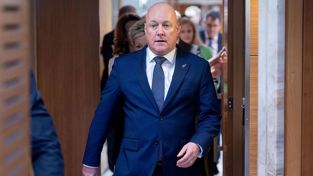 New Zealand PM Christopher Luxon survives second confidence vote ahead of election
