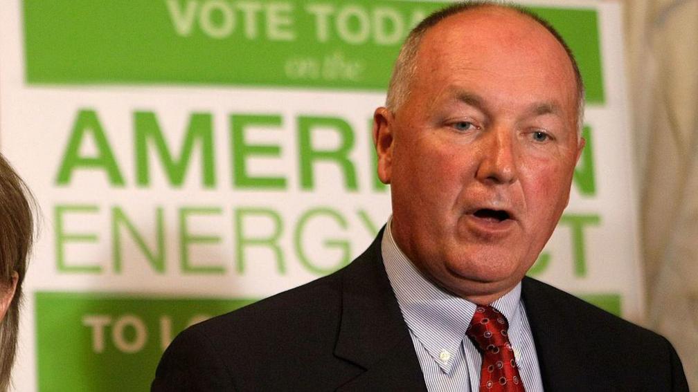 70,000 Canadians Push to Expel US Ambassador Pete Hoekstra Amid Trade Tensions