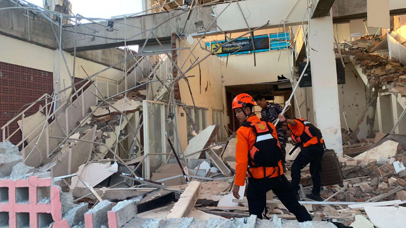 Indonesia Earthquake Wakes 7.7‑Magnitude Quake, Five Dead in East Nusa Tenggara