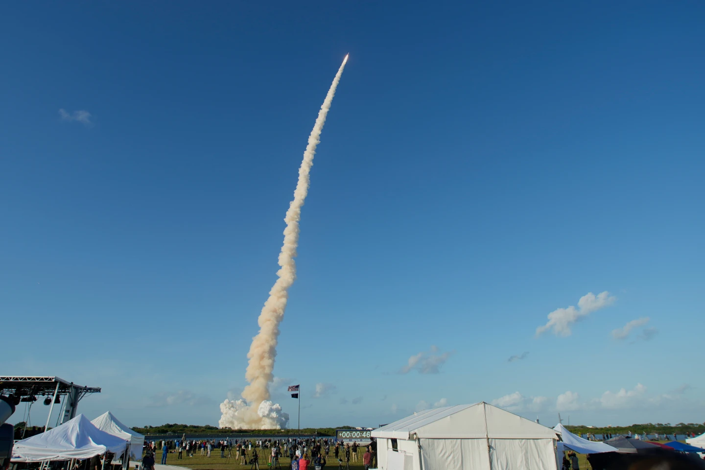 NASA Astronauts Celebrate Toilet Success in Artemis II Mission