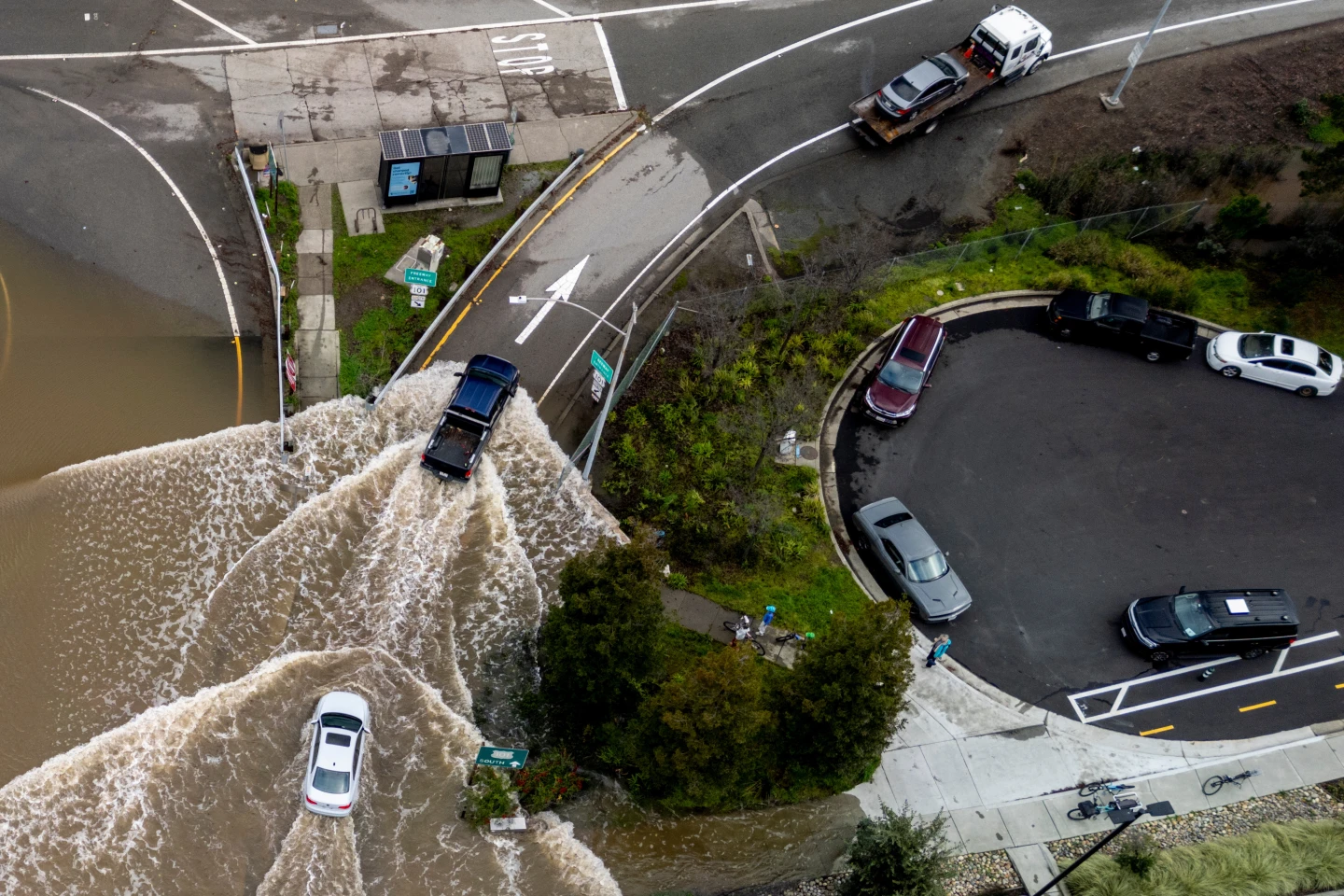 California Faces Persistent Flooding and Mudslides Amid Severe Weather